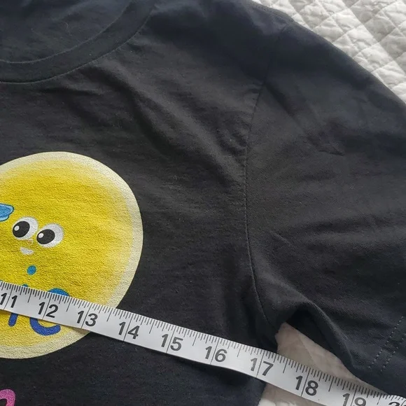 Women's Tees - Picture 3 of 6